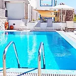 Aretousa Perissa (Santorini)