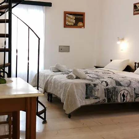 Aretousa Aparthotel 3*