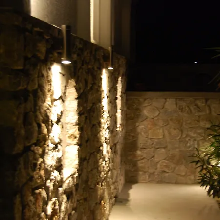 Aretousa Perissa (Santorini)