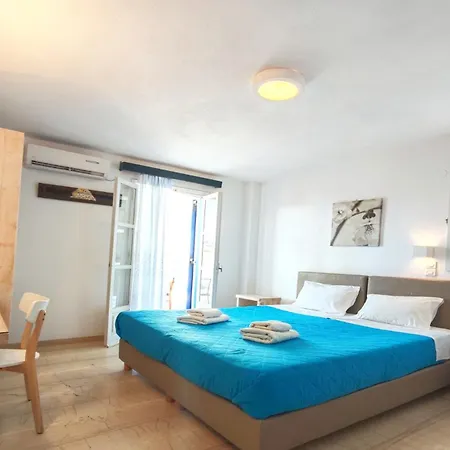 Aretousa Perissa (Santorini)