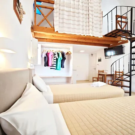 Aretousa Perissa (Santorini)