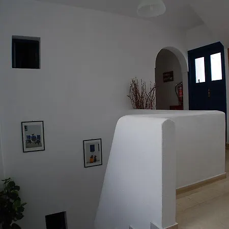 Aparthotel Aretousa 3*