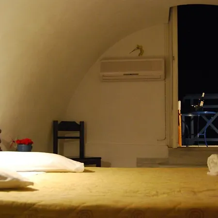 Aretousa Aparthotel 3*