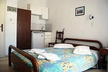 Aretousa Aparthotel Perissa (Santorini)