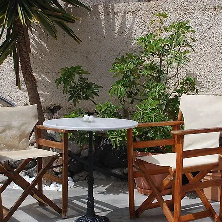 Aretousa Perissa (Santorini)