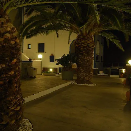 Aretousa Aparthotel