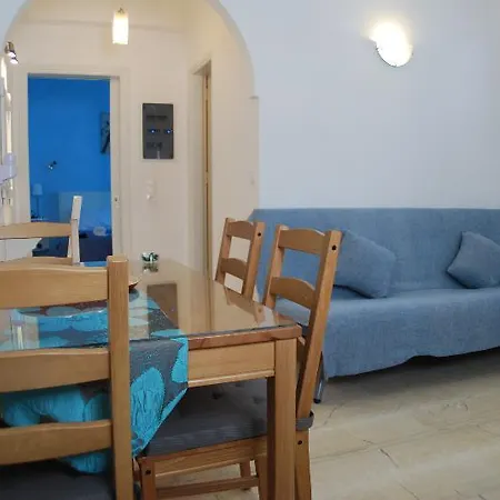 Aretousa 3* Perissa (Santorini)