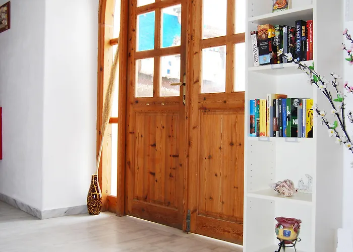 Aretousa 4* Perissa (Santorini)