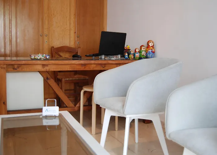 Hotel apartamentowy Aretousa