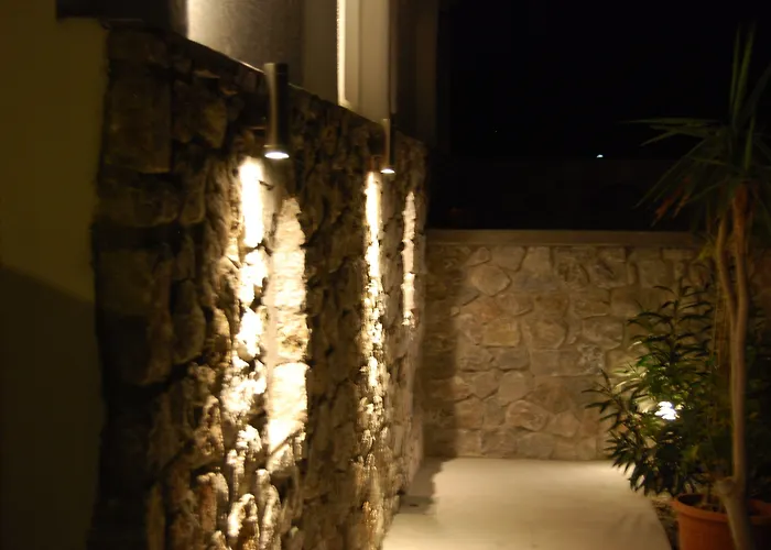 Aretousa Perissa (Santorini)