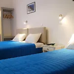 Aretousa Perissa (Santorini)