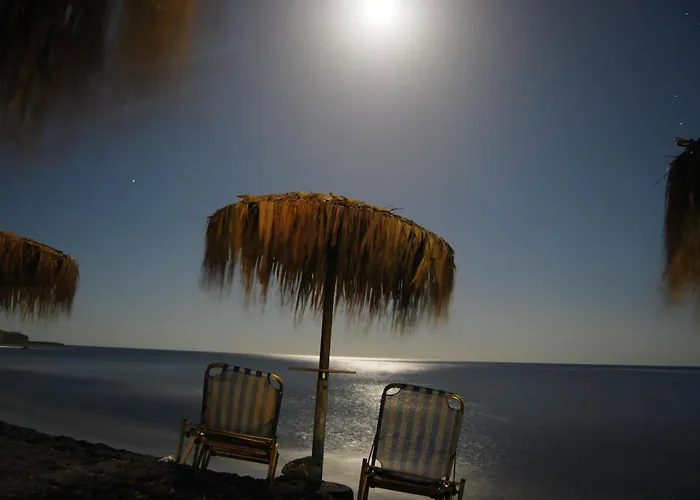 Апарт-отель Aretousa